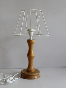Lámpara de Madera Reciclada con Papel Orgánico 100% de Fibra de Cáñamo y Papel de Encaje Diseñado a Mano para Decoración del Hogar - Product Image 3