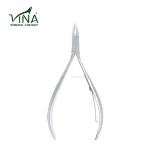 Pinza de cutícula ligera, acero al carbono de un solo resorte Vina para mantenimiento de cutículas - Product Image 1