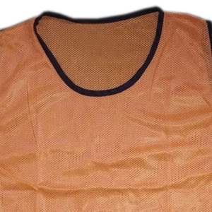 Vente en gros de dossards de football réversibles et durables, unis, pour équipes, fournisseur direct d'usine, dossard d'entraînement de football avec numéro personnalisé - Product Image 3