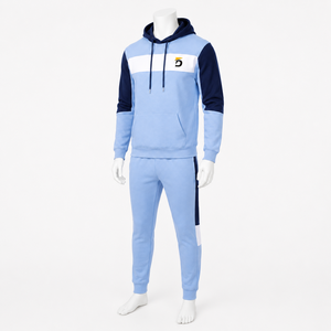 Survêtement pour homme en tissu respirant, construction confortable et coupe facile pour les journées actives, les voyages et un style décontracté - Product Image 2