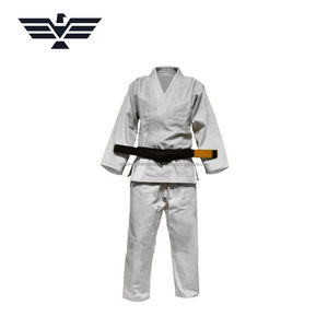 Ensemble de karaté sur mesure OEM de qualité supérieure en coton 100% vert |   Uniforme d'entraînement de judo/BJJ/karaté avec ceinture, séchage rapide et respirant - Product Image 2
