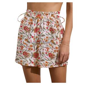 Shorts de week-end décontractés pour femme avec logo personnalisé, taille élastique, respirants, à motif, avec cordon de serrage - Product Image 5