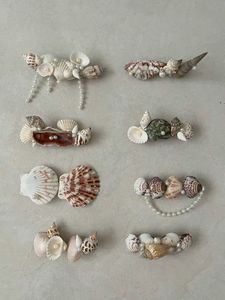 Pince à cheveux artisanale en coquillages naturels, style bohème côtier, barrette de plage, accessoire capillaire d'été, vente en gros, fournisseur Vietnamien - Product Image 2