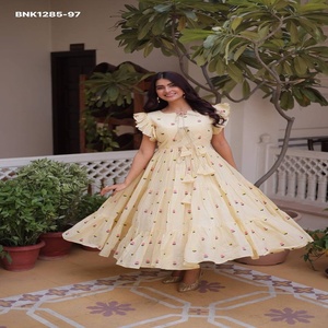 Magnifique collection de Kurtis en coton de qualité supérieure, style robe évasée et brodée, fabriquée à Surat. - Product Image 1