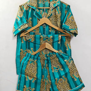 Pijamas sexys para mujer, ropa de dormir, camisones para mujer, nuevo diseño para exportación desde India, ropa de dormir para hoteles y hogar. - Product Image 1