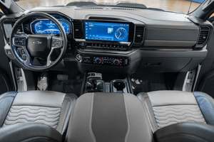 พร้อมส่งมอบ รถเชฟโรเลต ซิลเวอราโด 1500 ZR2 ครูว์แค็บ ขับเคลื่อน 4 ล้อ ปี 2025 ตัวเลือกครบครัน เอกสารครบถ้วน รถมือสอง - Product Image 4