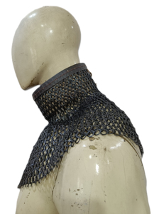Armadura de cuello y hombros de acero dulce medieval hecha a mano, con gorgeta y avental de malla plana revetada, negra, para recreación histórica y cosplay. - Product Image 2