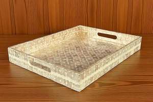 ถาดหรูหราทำมือจากเปลือกหอยมุกโดย Aaliyan Impex ชิ้นงานตกแต่งยอดนิยมสำหรับเสิร์ฟผลไม้และขนม สำหรับใช้ในบ้านและครัว - Product Image 2