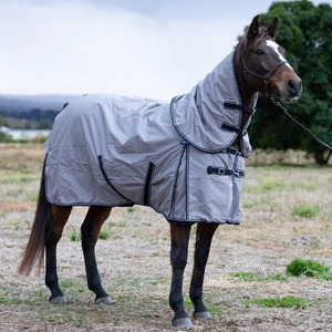 Couverture d'hiver imperméable pour cheval 840D, poids moyen, bleu marine, vente en gros de couvertures pour chevaux, couverture coupe-vent et imperméable - Product Image 1