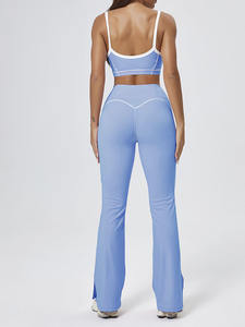 Conjunto deportivo sin costuras de 3 piezas para mujer: sujetador deportivo, leggings de yoga de cintura alta y chaqueta con cremallera y orificios para los pulgares. - Product Image 6