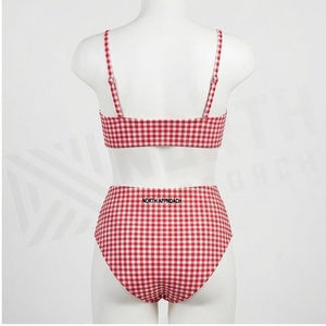 Ensemble bikini 2 pièces à carreaux rouges pour femme, haut bandeau et bas taille haute, maillot de bain extensible - Product Image 2
