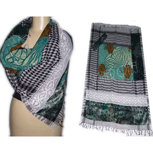 Elegante Bufanda de Diseño 100% Algodón con Apliques Hechos a Mano, Estilo Patchwork, para Otoño, para Mujer - Product Image 4