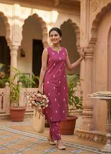 Ensemble Salwar Kameez en coton bleu à fleurs, sans manches, tenue traditionnelle indienne et pakistanaise pour femmes, pour tous les jours et le bureau, coupe confortable - Product Image 3