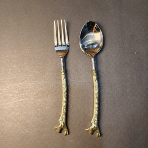 Juego de Cubiertos Rústicos de 2 Piezas con Mango de Rama de Árbol Dorado, Juego de Cuchara para Postre y Tenedor para Pastel de Acero Inoxidable para una Mesa Inspirada en la Naturaleza - Product Image 2