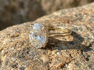 Anillo de Compromiso Ovalado de Moissanita, Anillo de Boda Solitario, Plata de Ley Chapada en Oro, Ajustable, Engaste de Garras, Estilo Clásico, IGI - Product Image 5