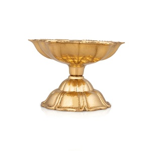Elegante Lámpara de Aceite Sagrado Tradicional de Latón, Diseño Redondo Dorado, Hecha a Mano, Decoración de Mesa para Interiores, Decoración para Sala de Estar, Hogar, Iglesia - Product Image 3