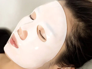 Mascarilla Facial de Coco Antienvejecimiento Vietnamita VIET DELTA CORPORATION con Vitamina C y Hierbas - Mascarilla Nutritiva Antiarrugas, Tamaño de Muestra - Product Image 2