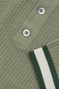 Polo de Punto para Hombre, Manga Corta, Color Verde Sólido, Estilo Casual, Corte Regular, Diseño con Botones al Frente - Product Image 3