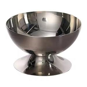 Bol à glace de luxe en laiton et acier inoxydable avec cuillère |   Coupelle à dessert sur piédestal en métal pour gelato, sundae, fruits et fruits secs - Product Image 3