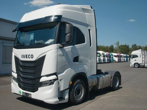 NUEVO IVECO S-WAY AS 440 S 49 TURBO-DIÉSEL 2024 CON TRANSMISIÓN AUTOMÁTICA DE 6 VELOCIDADES - Product Image 3