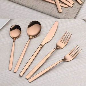 ชุดช้อนส้อมสไตล์โมเดิร์นมินิมอลที่ออกแบบมาเพื่อการรับประทานอาหารอย่างสงบ สมดุล พร้อมความสง่างามที่เรียบง่าย - Product Image 1