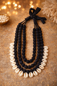 Collar de Conchas con Cuentas Estilo Bohemia Hecho a Mano |   Joyería Tradicional India |   Ropa Étnica para Bodas y Fiestas - Product Image 2