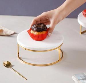 Support à gâteau rond en métal pour mariage et anniversaire avec plateau en marbre - Décoration de service résistante à la chaleur - Product Image 2