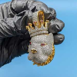 Colgante de Plata 925 Estilo Hip Hop Pitbull con Moissanita VVS Personalizada, Colgante Bicolor con Diseño de Animal - Product Image 5