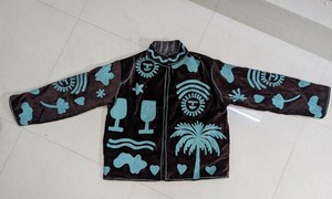 เสื้อแจ็คเก็ตกำมะหยี่ปักลายซูซานีสำหรับงานแต่งงานและงานเฉลิมฉลอง สไตล์เรโทรโดดเด่น โบโฮ อินเดีย งานฝีมือช่างฝีมือชาวอินเดีย เสื้อโค้ทแฮนด์เมด - Product Image 4