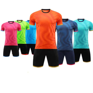 Conjunto de Camisetas de Fútbol de Primera Calidad, Uniformes de Fútbol Personalizados para Hombre, Ropa Deportiva para Equipos, Suministro OEM, Tejido Transpirable de Secado Rápido - Product Image 1