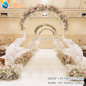 Arche de bienvenue exclusive en fibre de verre blanche pour grand mariage, décoration éléphant, portail d'entrée, aménagement de scène de mariage traditionnel en intérieur, Sydney - Product Image 3