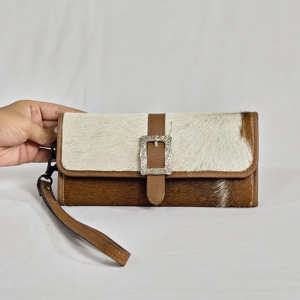 Cartera Corta Unisex de Cuero Genuino Hecha a Mano con Diseño Nuevo, Cierre de Hebilla con Patrón de Piel de Vaca, Estilo Vintage, Anti-Robo y Multifuncional - Product Image 1