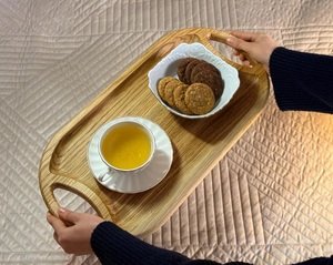 Bandeja de roble para servir con asas, tabla ovalada grande para charcutería, bandeja de madera para aperitivos y desayuno, bandeja de madera multiusos - Product Image 3