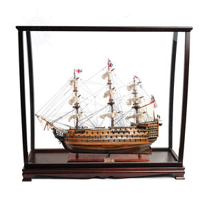 Vitrina de Exhibición de Mesa HMS Victory, Modelo Náutico de Madera Pintada, Duradera, con Calidad de Museo, para Hogar, Oficina o Sala de Estar - Product Image 1
