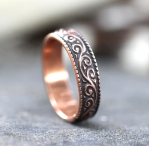 Anillo de Cobre Puro Forjado a Mano de Primera Calidad, Joyería Magnética para el Alivio de la Salud, con Patrón de Espiral Grabado - Product Image 2