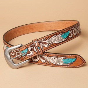 Ceinture en cuir travaillée à la main avec motif plume, accents turquoise, boucle argentée, style western, équestre, confortable - Product Image 2
