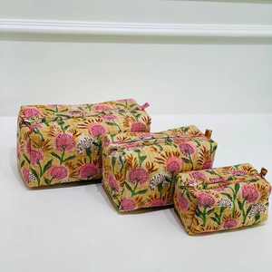 Juego de 3 Bolsas de Maquillaje de Algodón Estampado a Mano, Ecológicas, Color Rosa, Acolchadas, Estilo Indio, con Cierre, para Viaje - Product Image 5