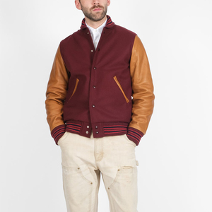 Veste universitaire en laine noire et blanche avec manches en cuir, veste bomber classique de style universitaire pour hommes et femmes - Product Image 2