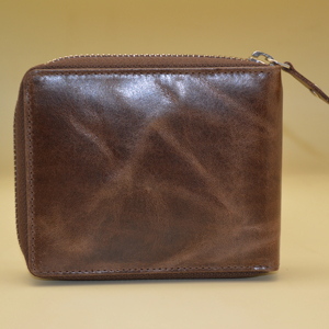 Cartera de Cuero Crazy Horse Unisex, Estilo Vintage, Personalizable, con Cierre Magnético, Hecha a Mano, para Tarjetas de Crédito - Product Image 1