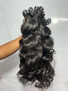 Extensiones de Cabello Humano Indio Natural Negro Ondulado, Suave y con Flujo Natural, Venta al Por Mayor, Suministro de Proveedor, Paquete a Granel - Product Image 3