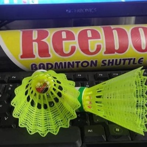 Volants de badminton en nylon et plumes d'oie écologiques, excellente stabilité et durabilité, pour l'entraînement professionnel et les matchs - Product Image 6