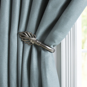 Sujetadores de cortinas metálicos con diseño de hoja de ginkgo, acabado dorado, fácil instalación, para decoración de ventanas del hogar. - Product Image 5