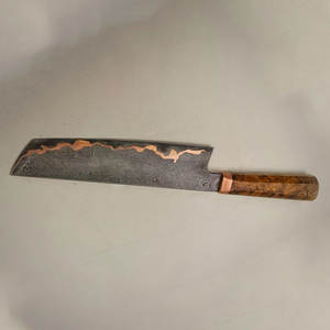 Cuchillo de tomate artesanal de cobre damasco con hoja finamente dentada y mango de madera para un corte limpio y la preparación de alimentos - Product Image 6