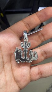 Colgante de Plata 925 con Moissanita y Diamantes, Diseño de Alá, Corte Redondo, Estilo Iced Out, Amuleto Islámico Musulmán - Product Image 5