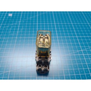 ไอดีซี RH2B-ULD (รีเลย์)/SH2B-05C (ฐานซ็อกเก็ต) RH2B-ULD DC24V + SH2B-05C ที่ใช้เป็นชิ้นส่วนอุปกรณ์เซมิคอนดักเตอร์รุ่นเก่า - Product Image 1