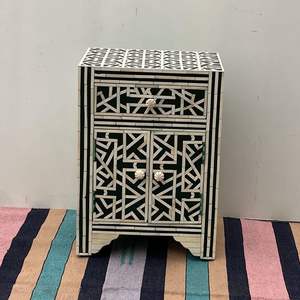 Meuble de rangement latéral en bois décoratif de luxe fait main avec incrustations en os et motifs floraux - Product Image 3