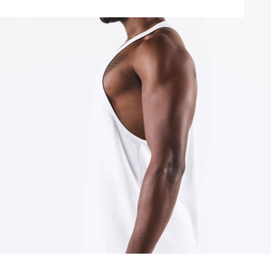 Service professionnel : livraison de débardeurs pour hommes via Global Supply avec logo personnalisé pour les distributeurs de vêtements en gros. - Product Image 4