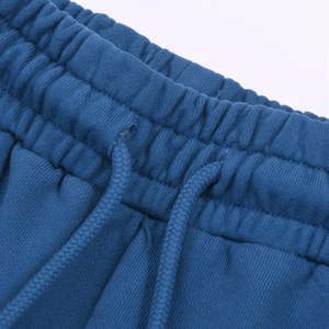 Pantalones Jogger Anchos Personalizados Estilo Moto y Biker de Poliéster/Algodón con Forro Polar, Efecto Desgastado por el Sol, Lavado Ácido, Holgados, con Puños Acampanados y Efecto Apilado - Product Image 6