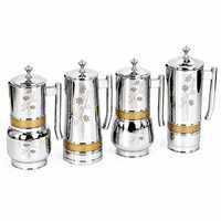 Carafe à eau en acier inoxydable avec couvercle et poignée gravée de motifs floraux pour la cuisine et le service des boissons à la maison