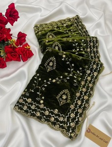 Superbe Dupatta de Mariée en Velours Vert avec Broderie Florale Dorée Zari, Cadeau de Fête de Mariage, Nouvel An, Diwali - Product Image 4